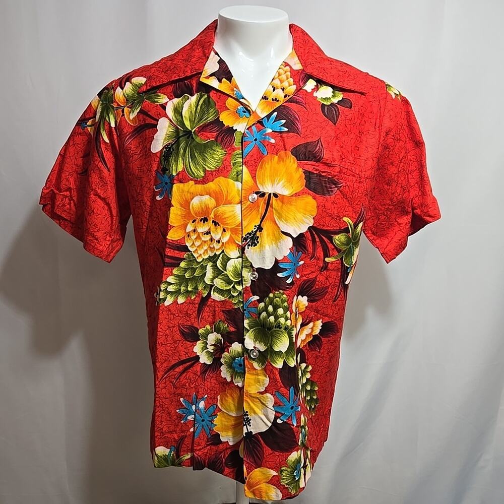 Vintage Pennys Hawaii Camp Collar Shirt Approximate Adult Size Large Red Floral